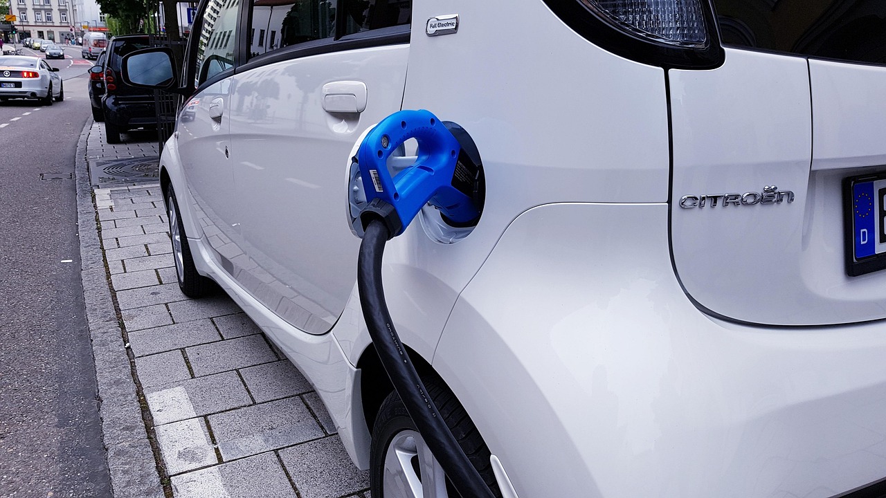 UK Accelerates EV Transition with Business Rates Exemption for Charging Points